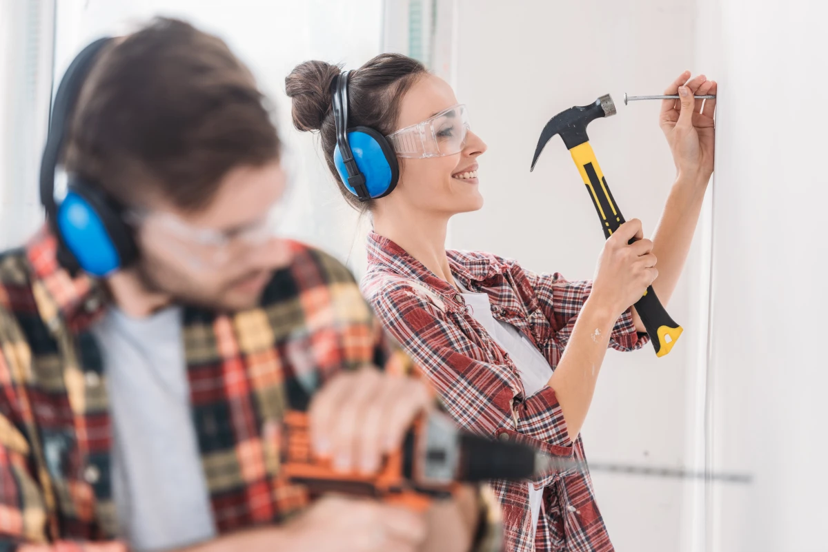 Comment gérer les travaux de rénovation sans perturber les locataires